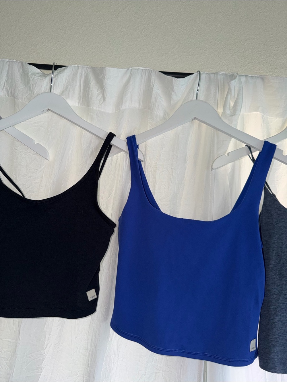 5 Vuori Tank Tops - Picture 4 of 5
